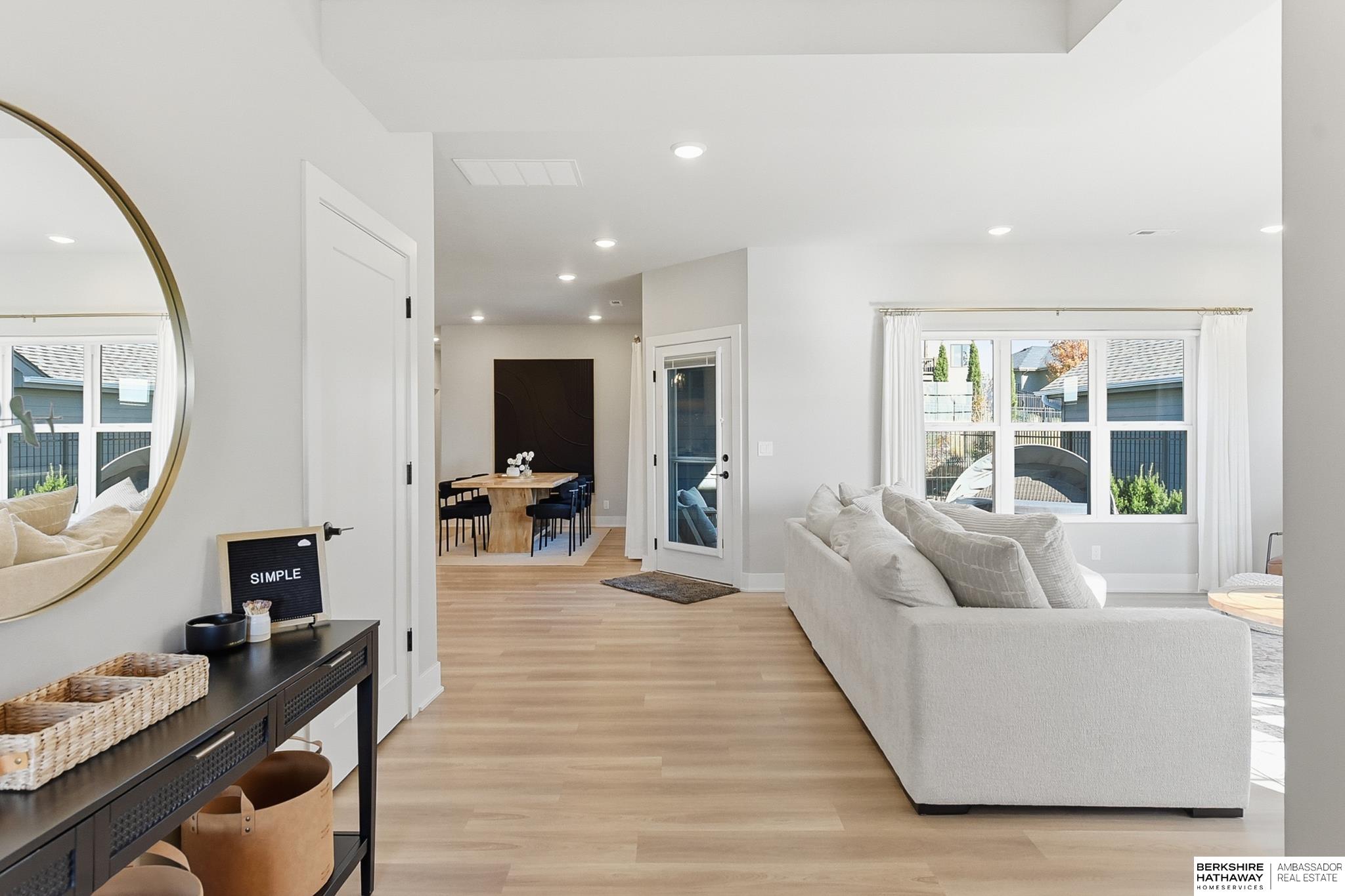 Omaha, Nebraska 68116, United States, 3 Bedrooms Bedrooms, ,3 BathroomsBathrooms,Residential,Active,249025