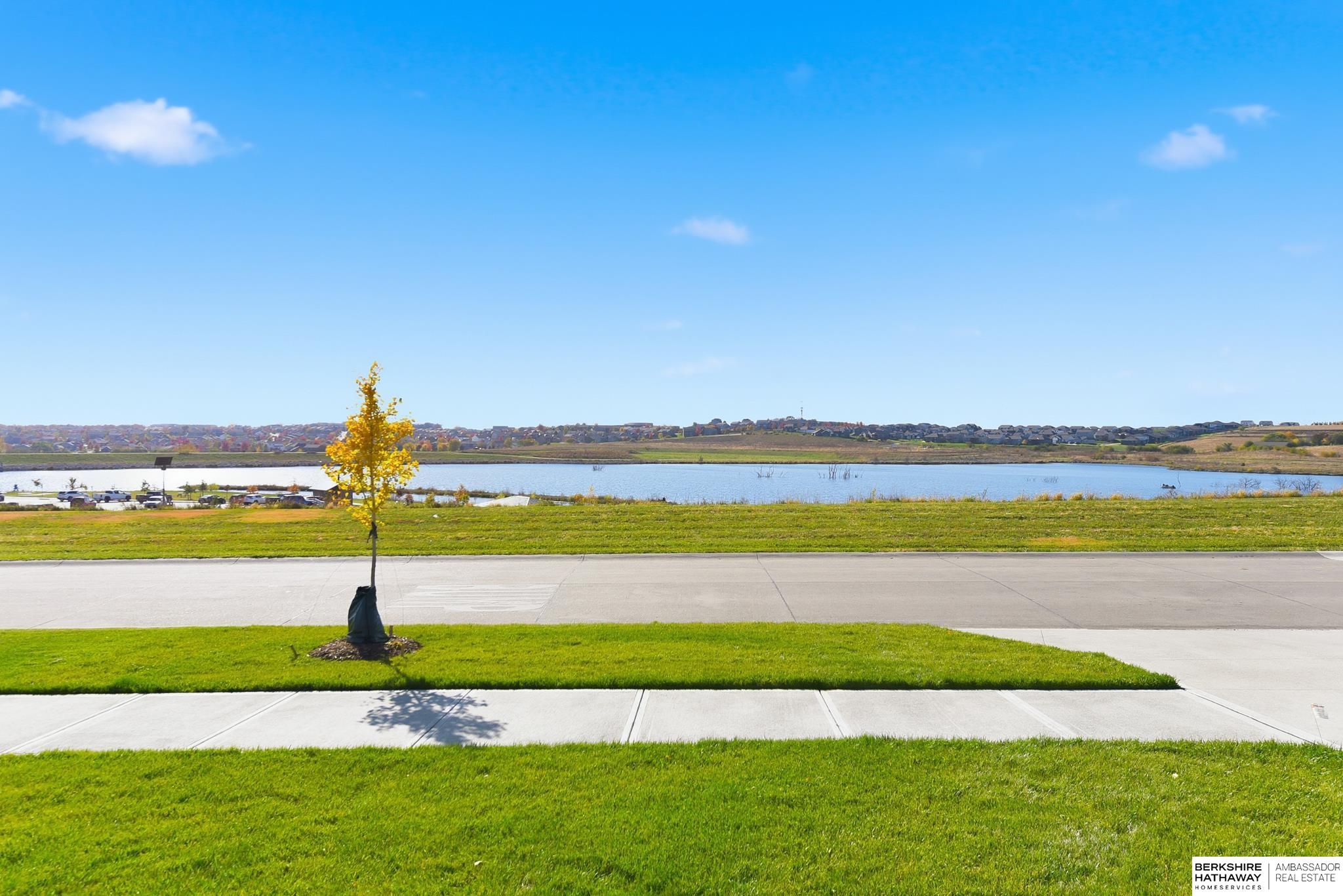 Omaha, Nebraska 68116, United States, 3 Bedrooms Bedrooms, ,3 BathroomsBathrooms,Residential,Active,249025