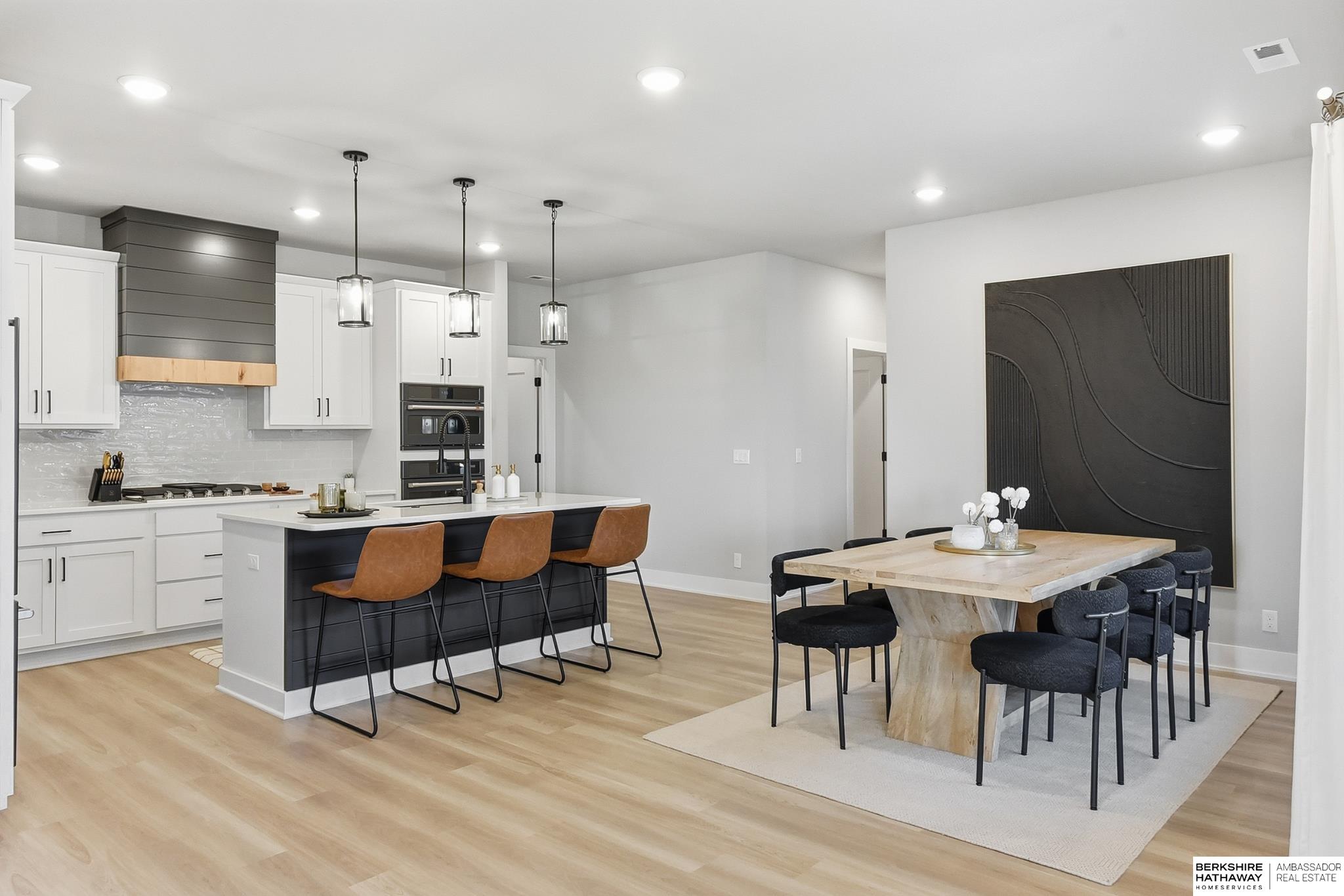 Omaha, Nebraska 68116, United States, 3 Bedrooms Bedrooms, ,3 BathroomsBathrooms,Residential,Active,249025