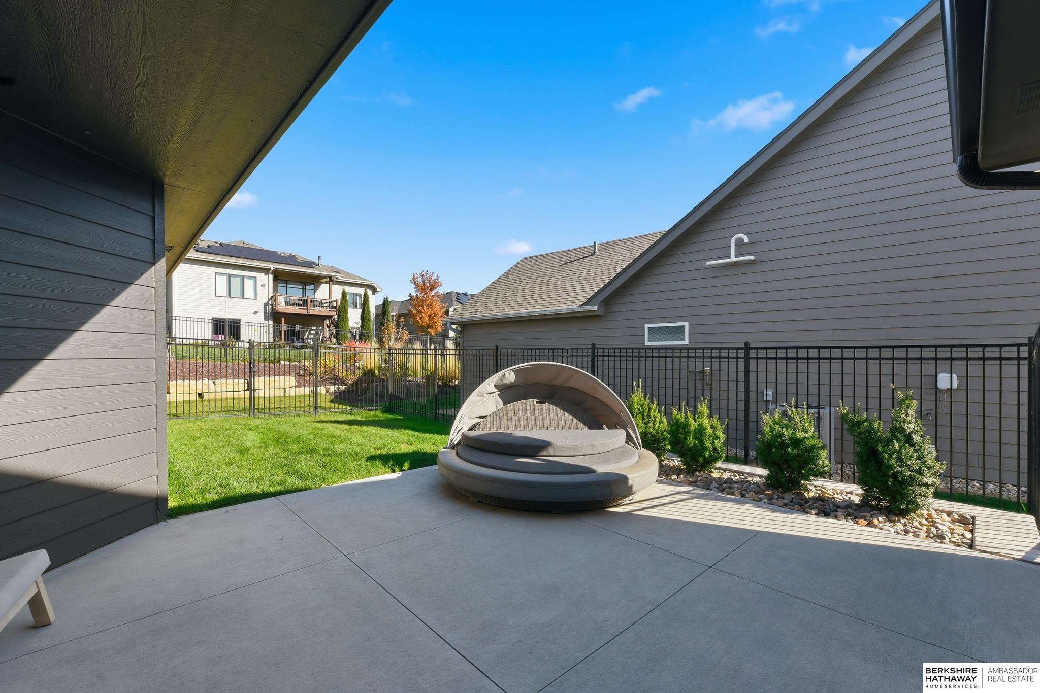 Omaha, Nebraska 68116, United States, 3 Bedrooms Bedrooms, ,3 BathroomsBathrooms,Residential,Active,249025