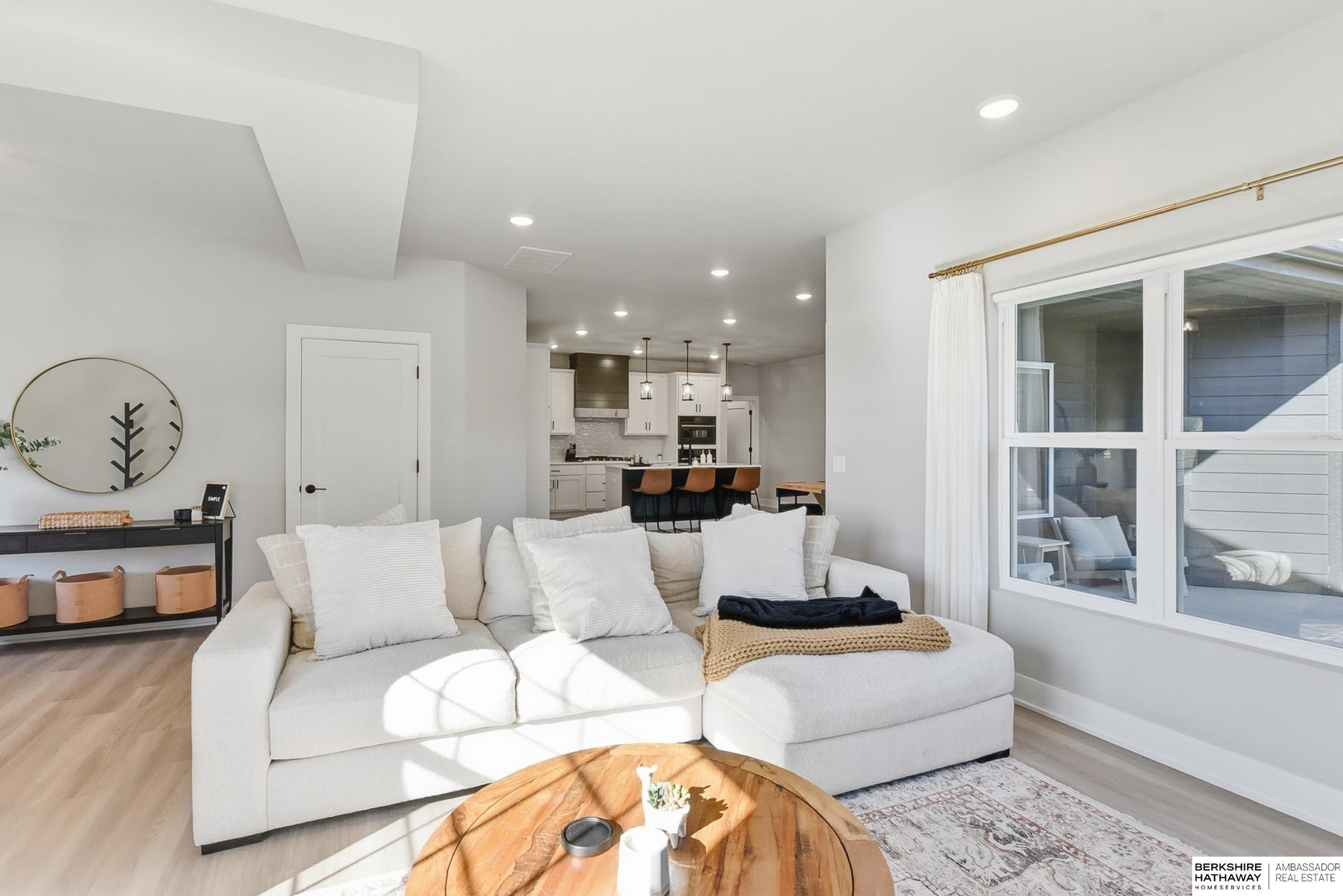 Omaha, Nebraska 68116, United States, 3 Bedrooms Bedrooms, ,3 BathroomsBathrooms,Residential,Active,249025