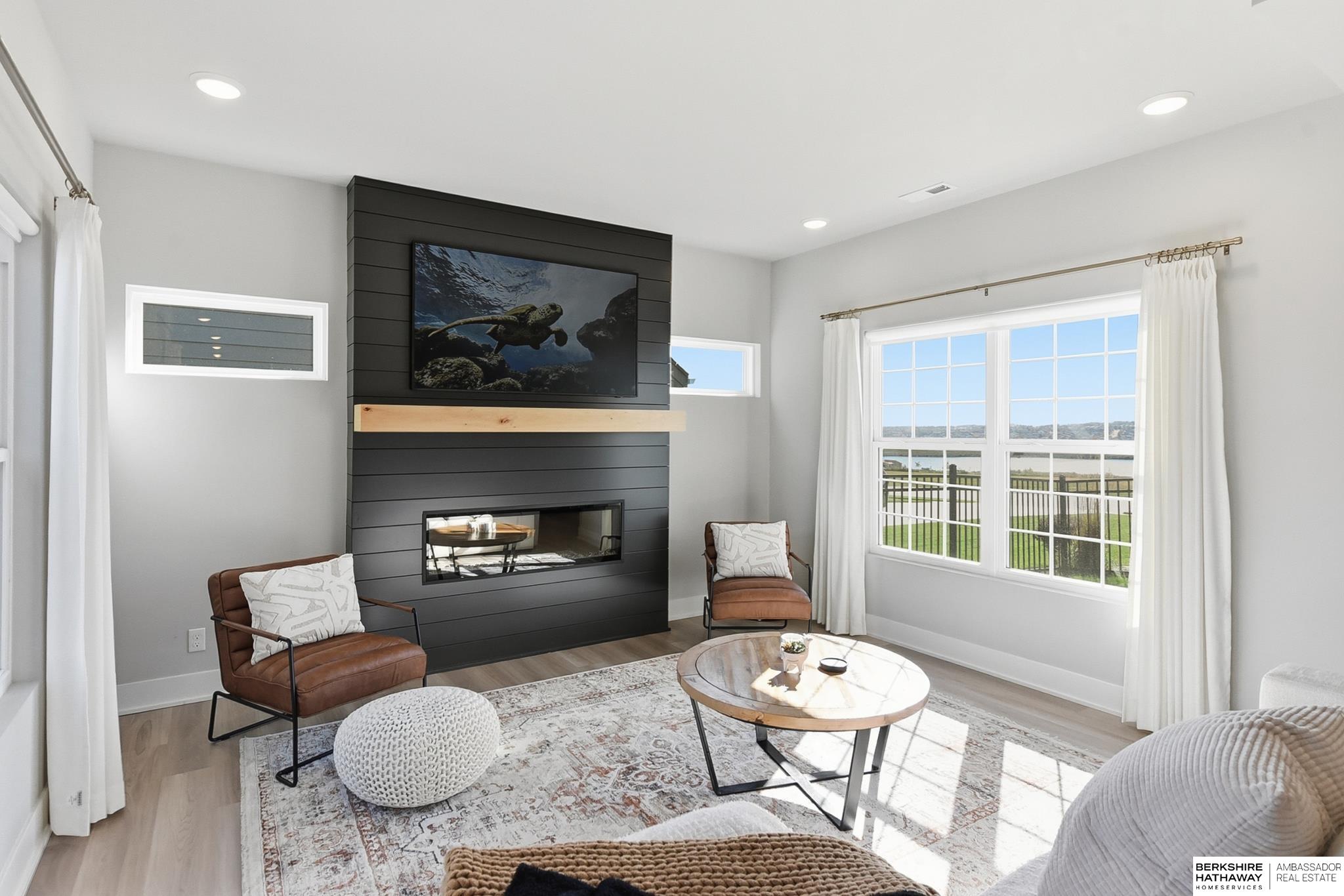 Omaha, Nebraska 68116, United States, 3 Bedrooms Bedrooms, ,3 BathroomsBathrooms,Residential,Active,249025