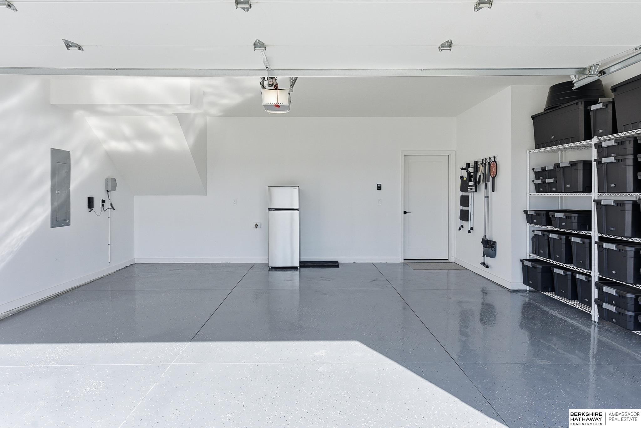 Omaha, Nebraska 68116, United States, 3 Bedrooms Bedrooms, ,3 BathroomsBathrooms,Residential,Active,249025