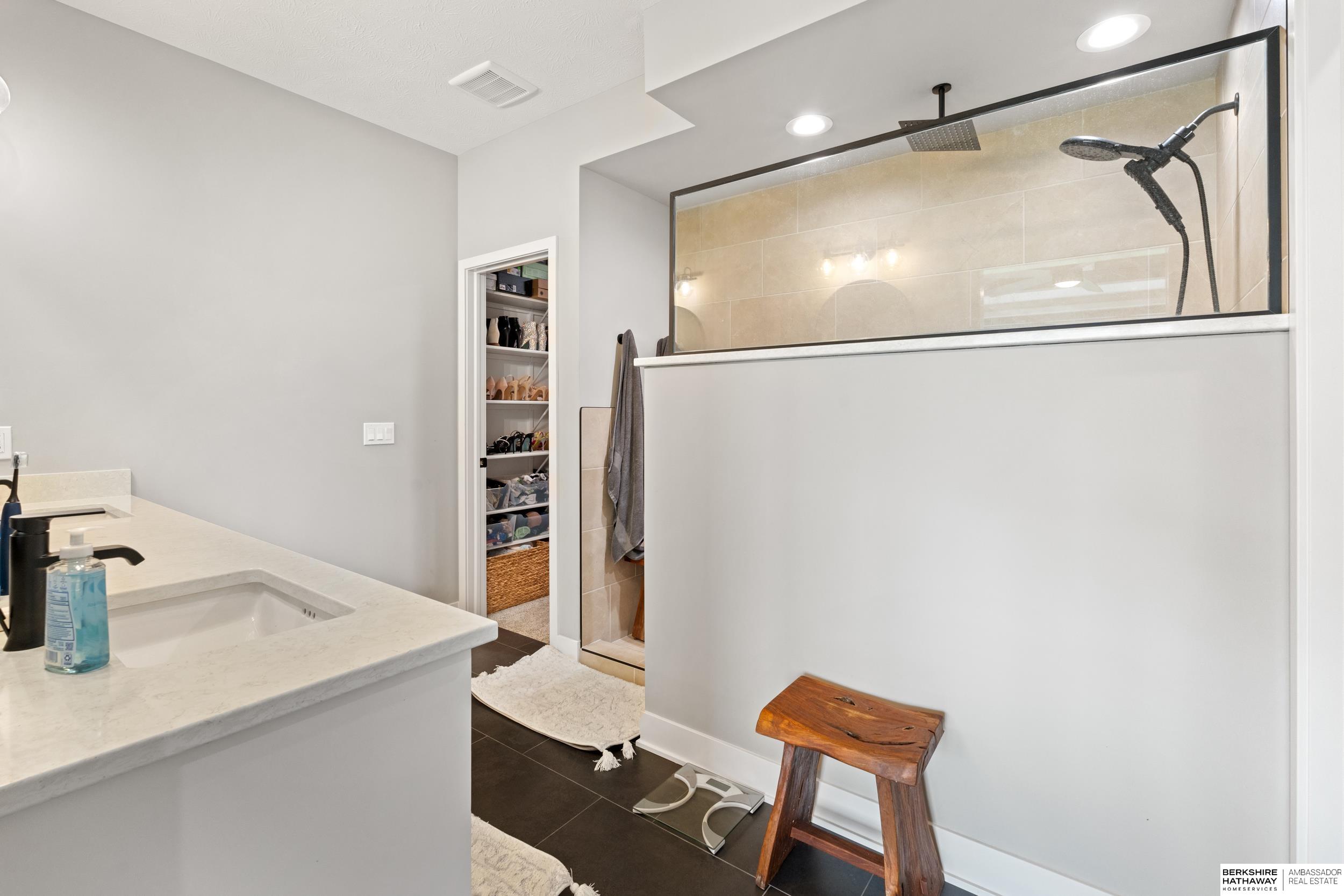 Omaha, Nebraska 68136, United States, 4 Bedrooms Bedrooms, ,3 BathroomsBathrooms,Residential,Active,142998