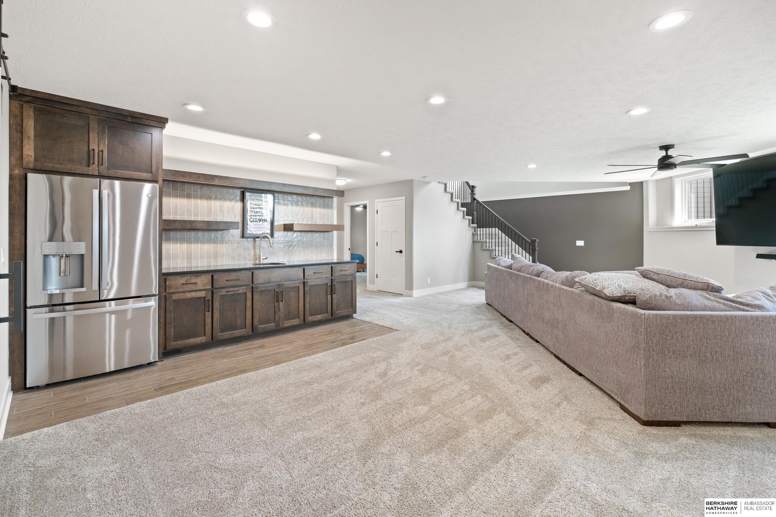 Omaha, Nebraska 68136, United States, 4 Bedrooms Bedrooms, ,3 BathroomsBathrooms,Residential,Active,142998