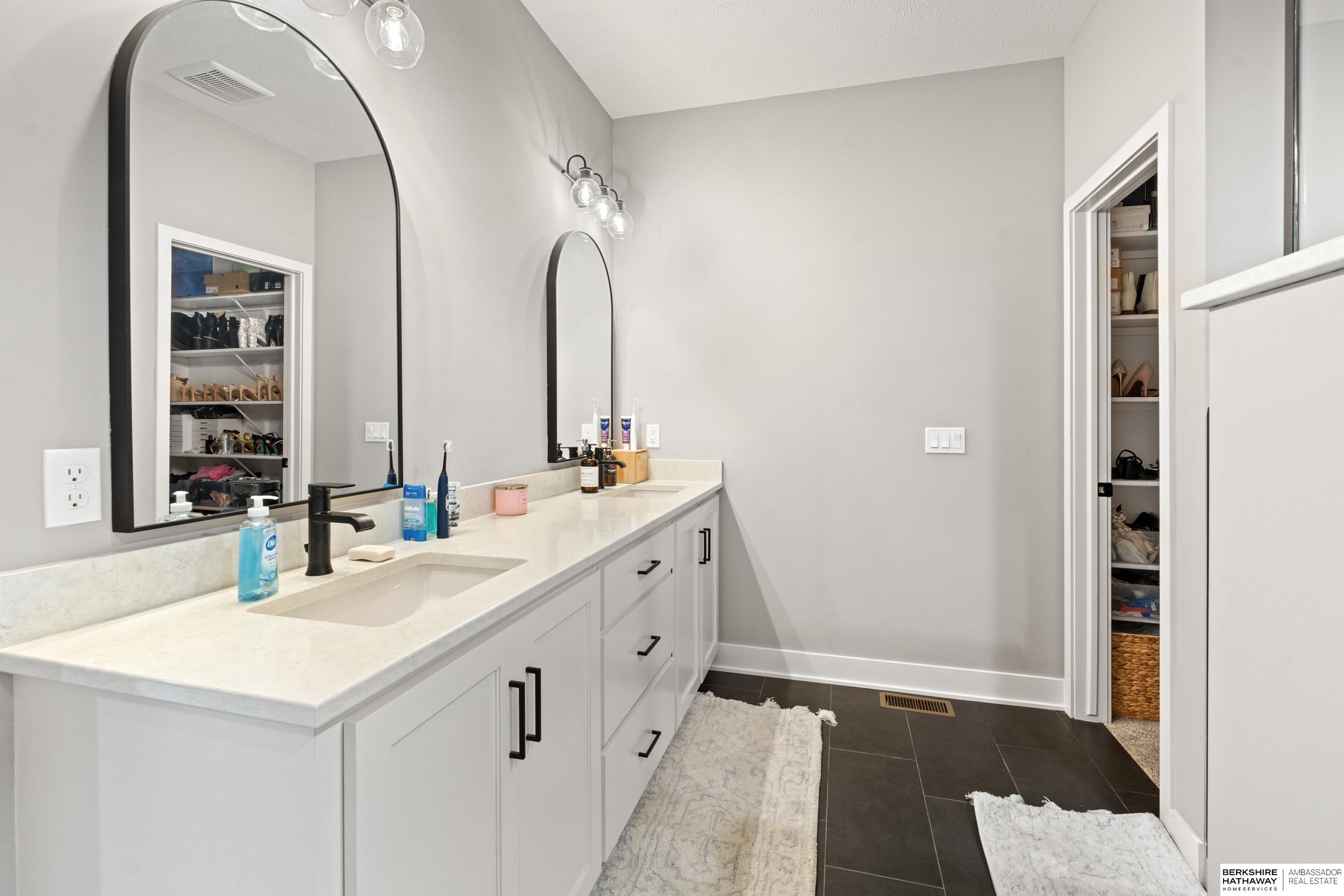 Omaha, Nebraska 68136, United States, 4 Bedrooms Bedrooms, ,3 BathroomsBathrooms,Residential,Active,142998