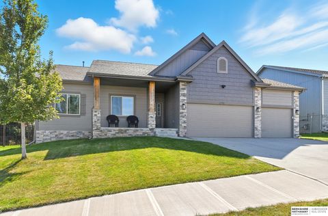 Photo of 17703 Palisades Drive, Gretna, NE 68136 (MLS # 22528483)