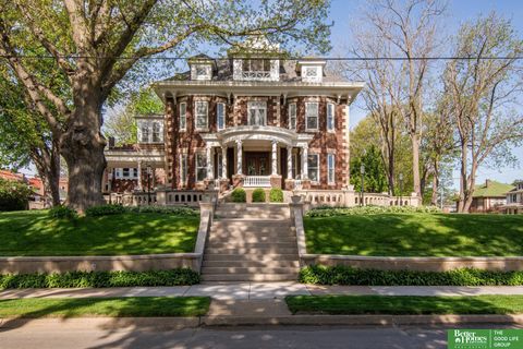 Photo of 520 N 38 Street, Omaha, NE 68131 (MLS # 22613356)