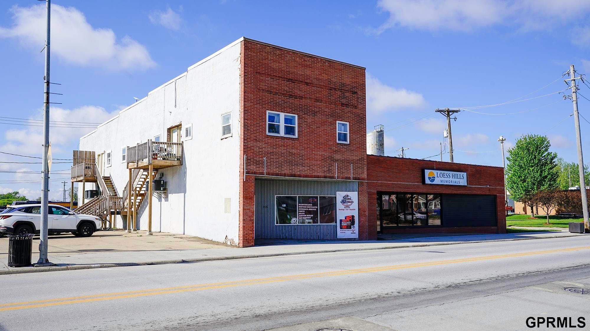 Photo 1 of 36 — 206 E Erie Street, Missouri Valley, IA 51555