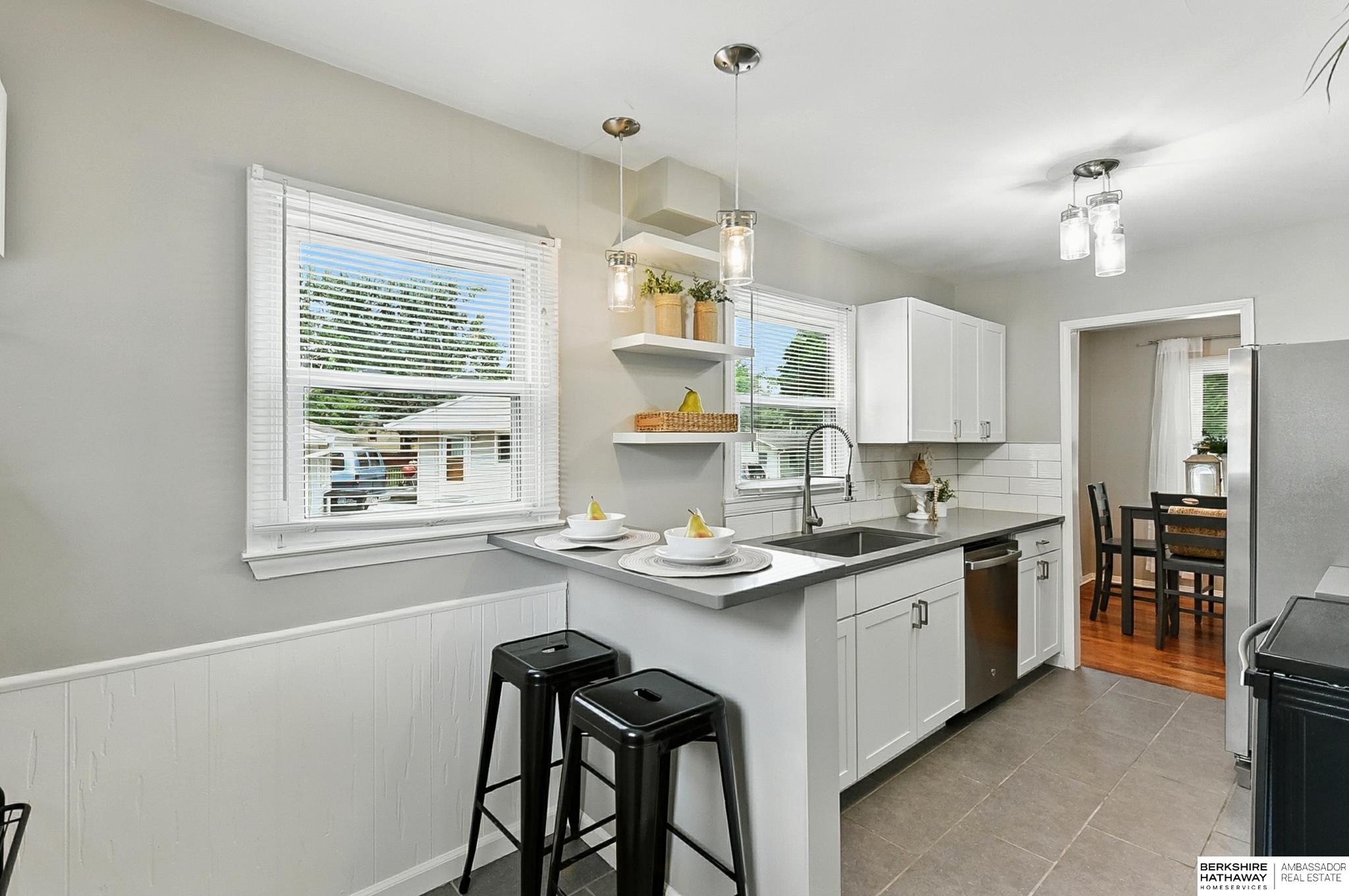 Omaha, Nebraska 68114, United States, 3 Bedrooms Bedrooms, ,2 BathroomsBathrooms,Residential,Pending,151029