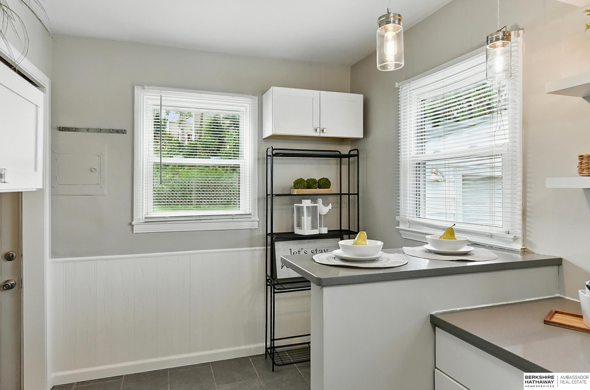 Omaha, Nebraska 68114, United States, 3 Bedrooms Bedrooms, ,2 BathroomsBathrooms,Residential,Pending,151029