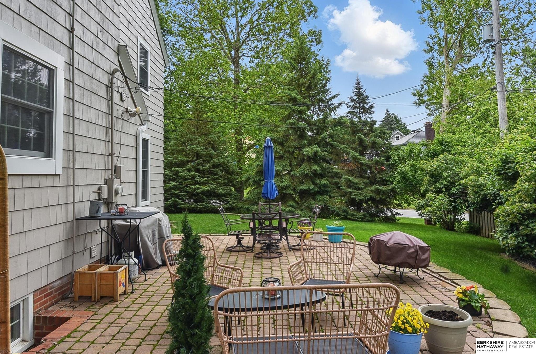 Omaha, Nebraska 68132, United States, 5 Bedrooms Bedrooms, ,2 BathroomsBathrooms,Residential,Active,169355