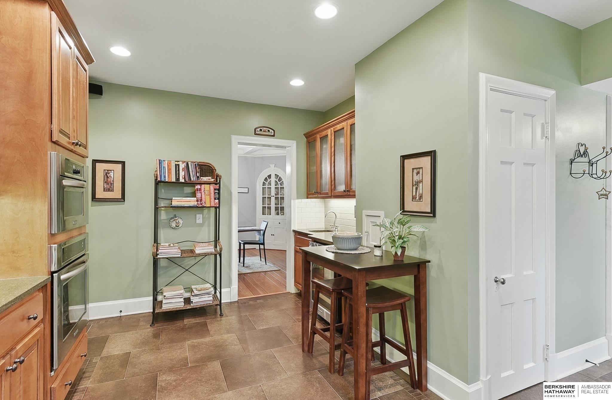 Omaha, Nebraska 68132, United States, 5 Bedrooms Bedrooms, ,2 BathroomsBathrooms,Residential,Active,169355