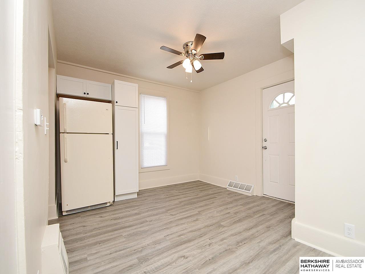 Carter Lake, Iowa 51510, United States, 2 Bedrooms Bedrooms, ,2 BathroomsBathrooms,Residential,Active,233161