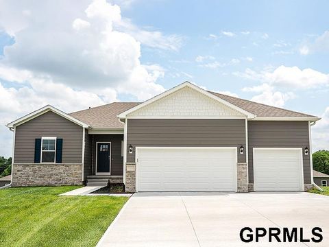 Photo of 17048 Craig Street, Bennington, NE 68007 (MLS # 22534295)