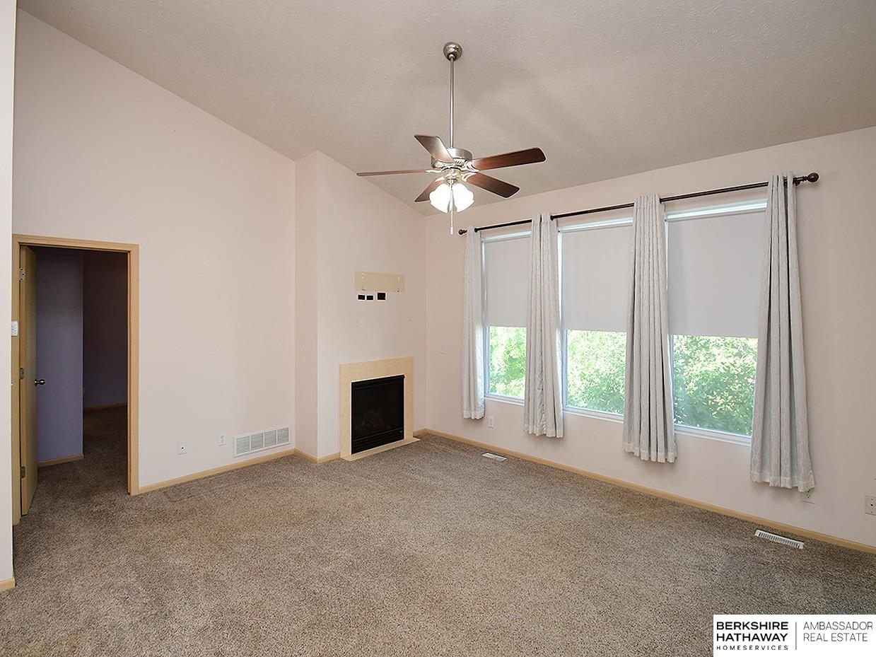 Bennington, Nebraska 68007, United States, 3 Bedrooms Bedrooms, ,2 BathroomsBathrooms,Residential,Active,157353