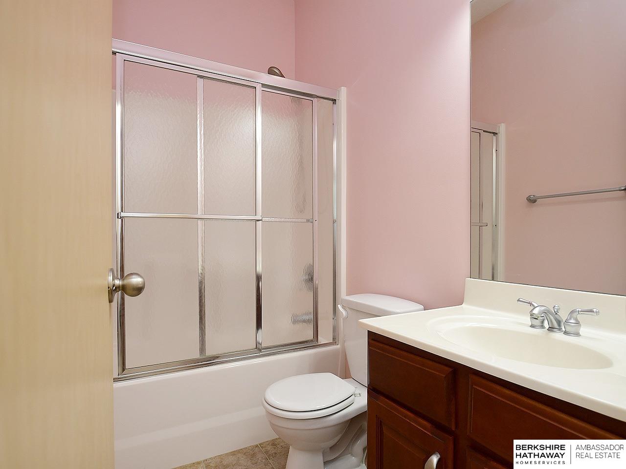 Bennington, Nebraska 68007, United States, 3 Bedrooms Bedrooms, ,2 BathroomsBathrooms,Residential,Active,157353