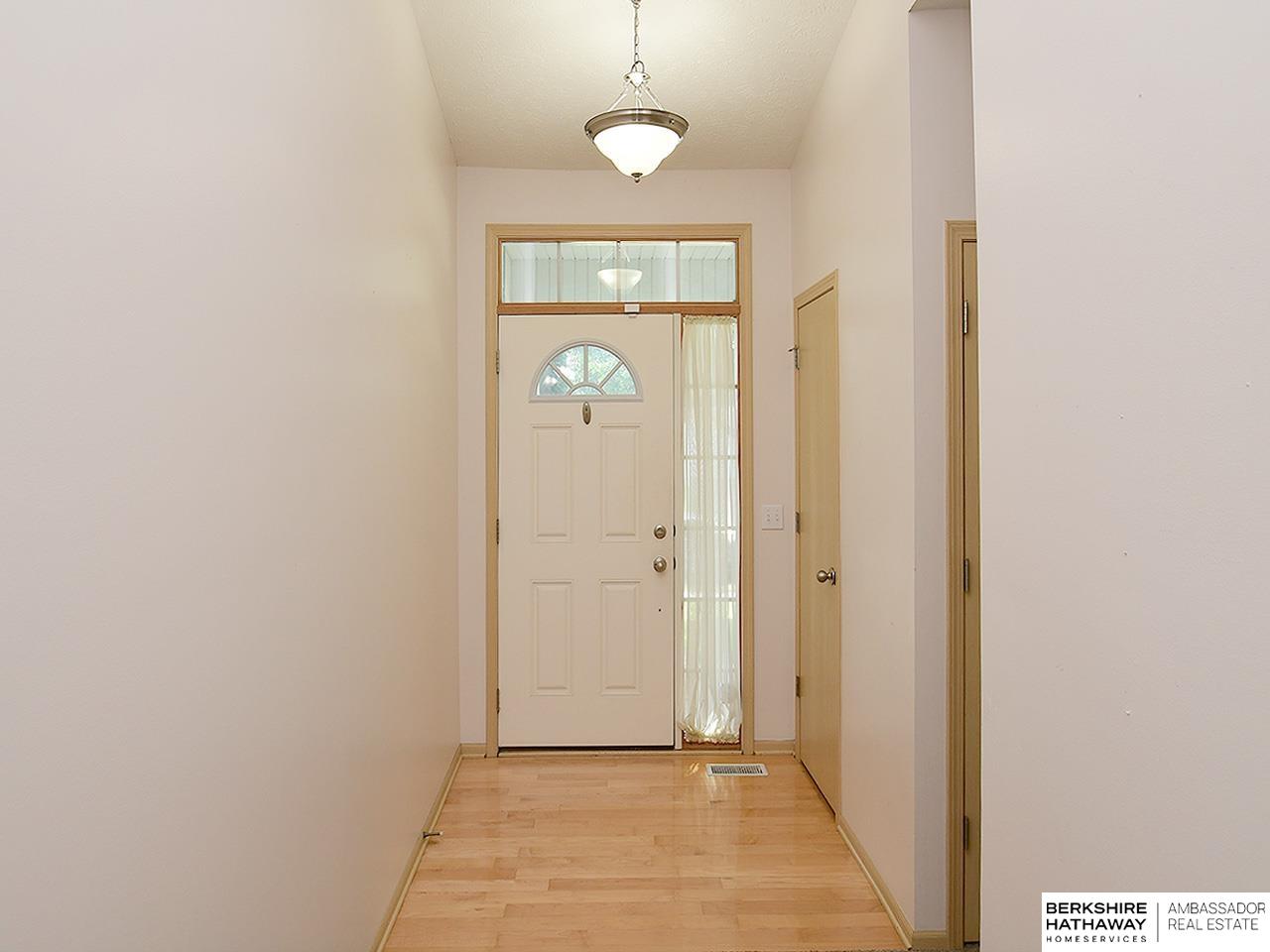 Bennington, Nebraska 68007, United States, 3 Bedrooms Bedrooms, ,2 BathroomsBathrooms,Residential,Active,157353