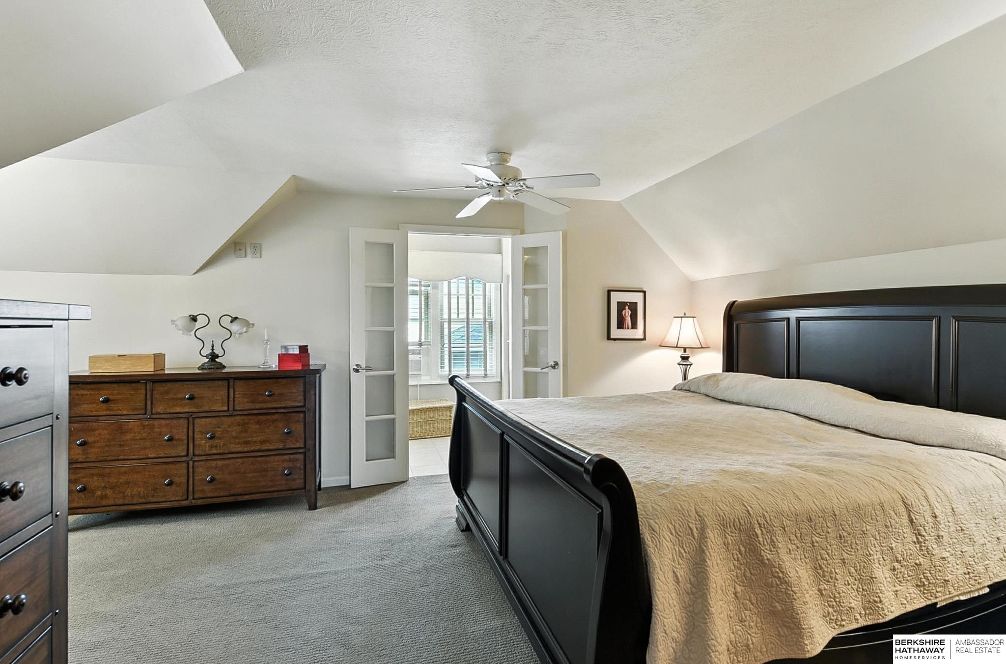 Omaha, Nebraska 68105, United States, 3 Bedrooms Bedrooms, ,2 BathroomsBathrooms,Residential,Pending,167018