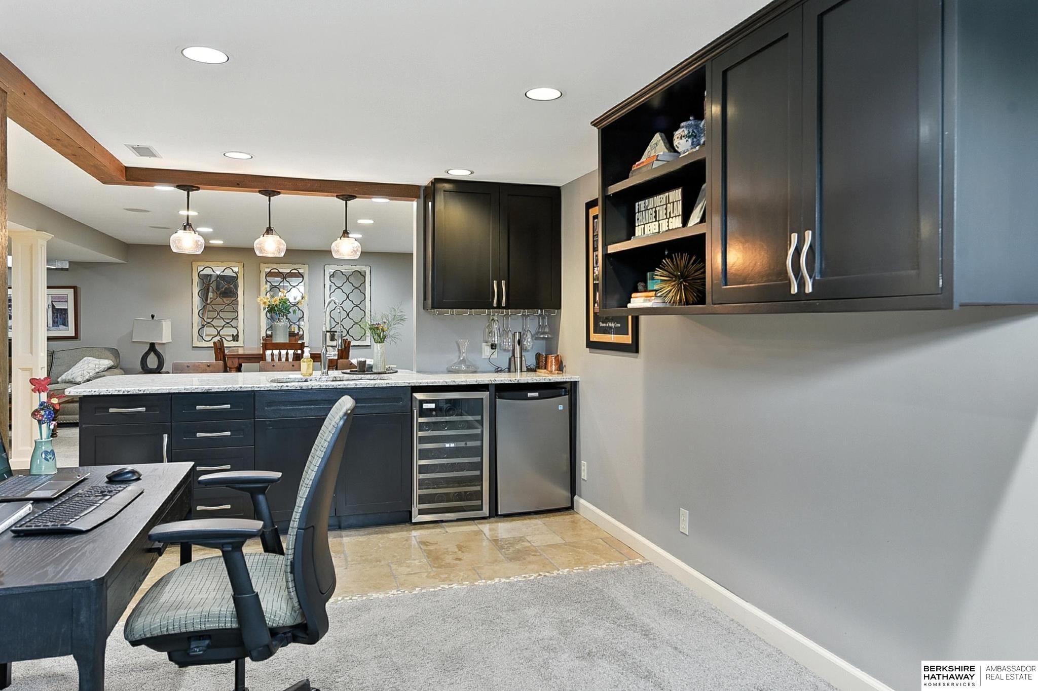 Omaha, Nebraska 68105, United States, 3 Bedrooms Bedrooms, ,2 BathroomsBathrooms,Residential,Pending,167018