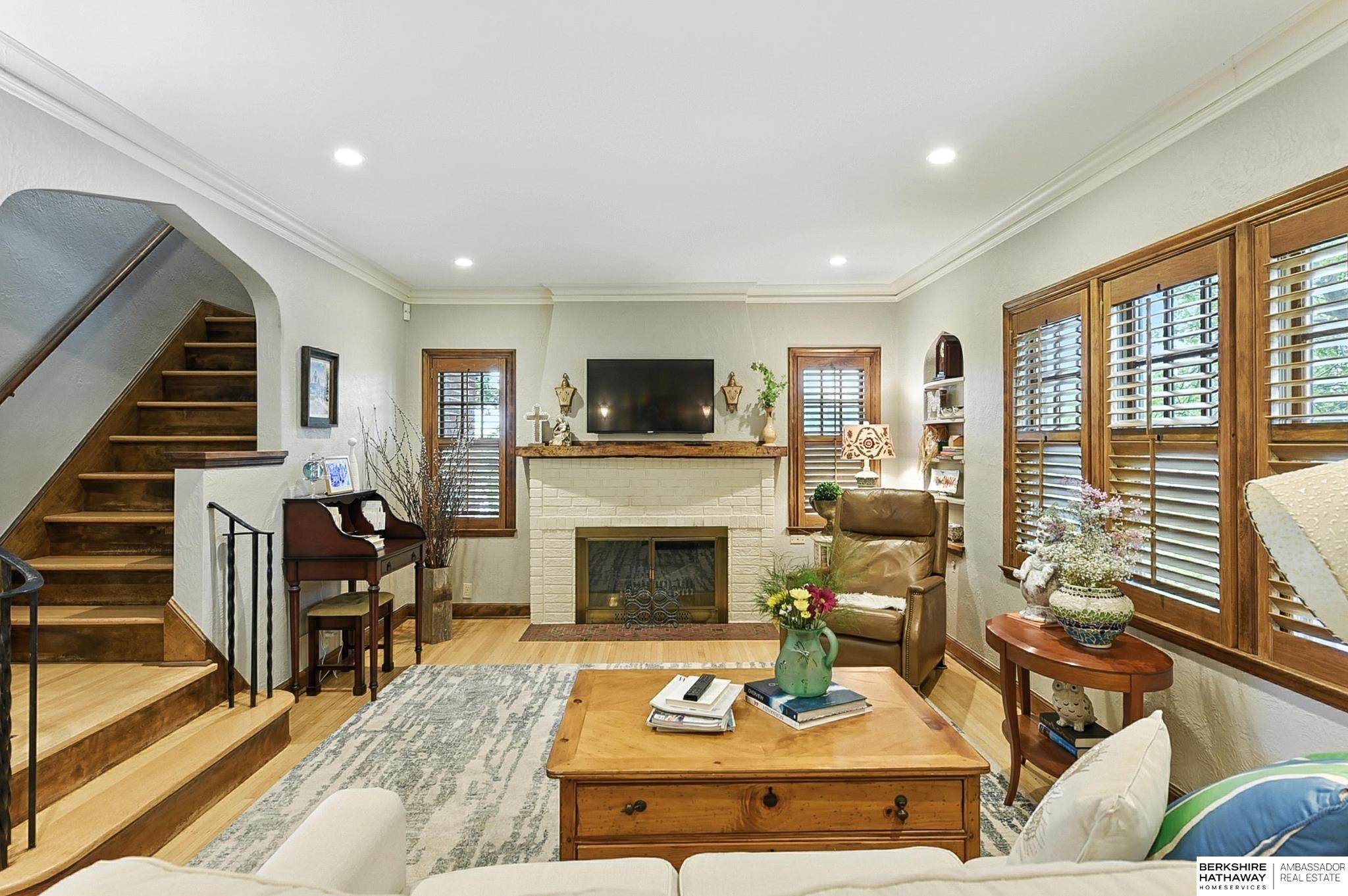 Omaha, Nebraska 68105, United States, 3 Bedrooms Bedrooms, ,2 BathroomsBathrooms,Residential,Pending,167018