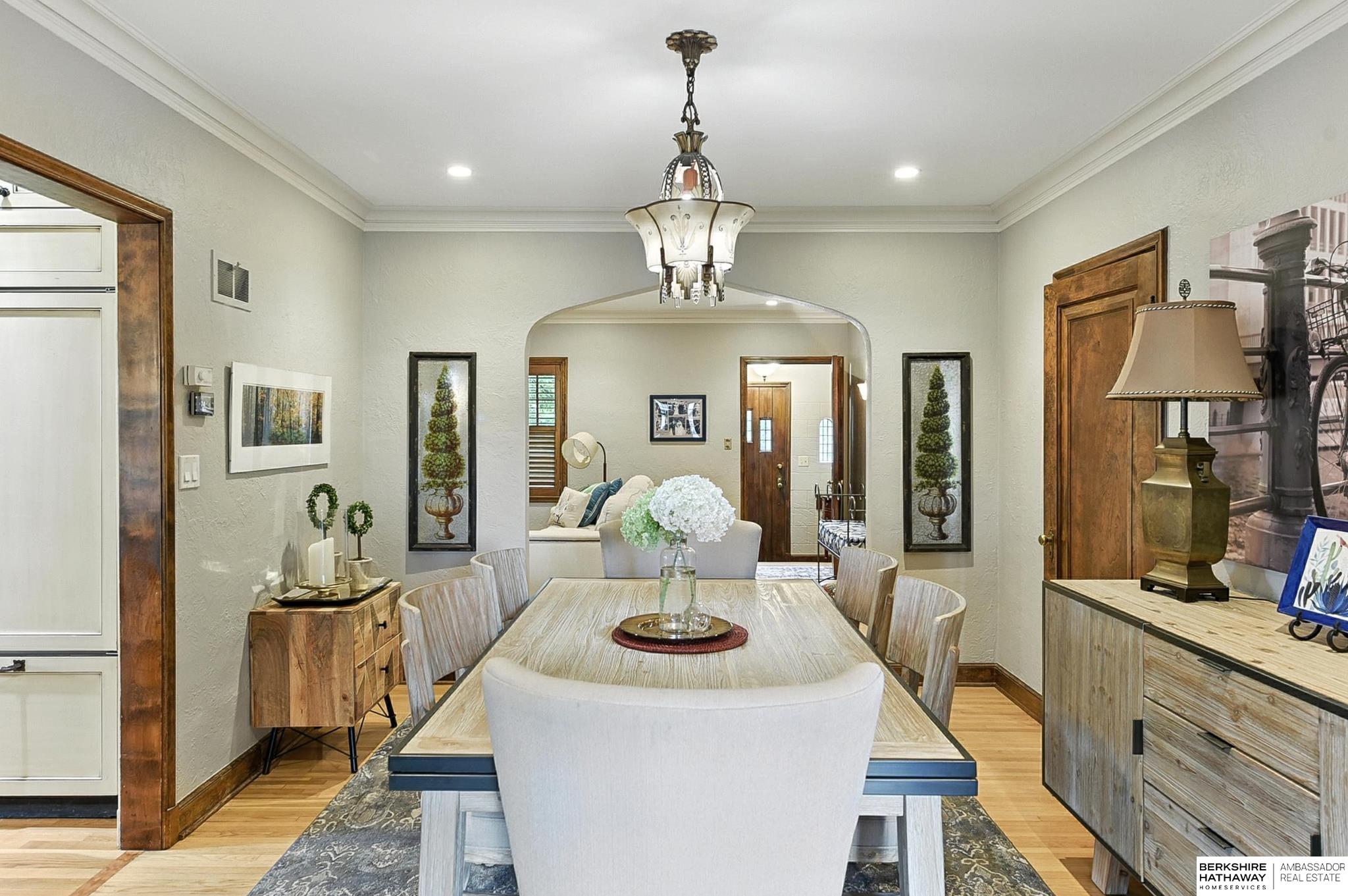 Omaha, Nebraska 68105, United States, 3 Bedrooms Bedrooms, ,2 BathroomsBathrooms,Residential,Pending,167018