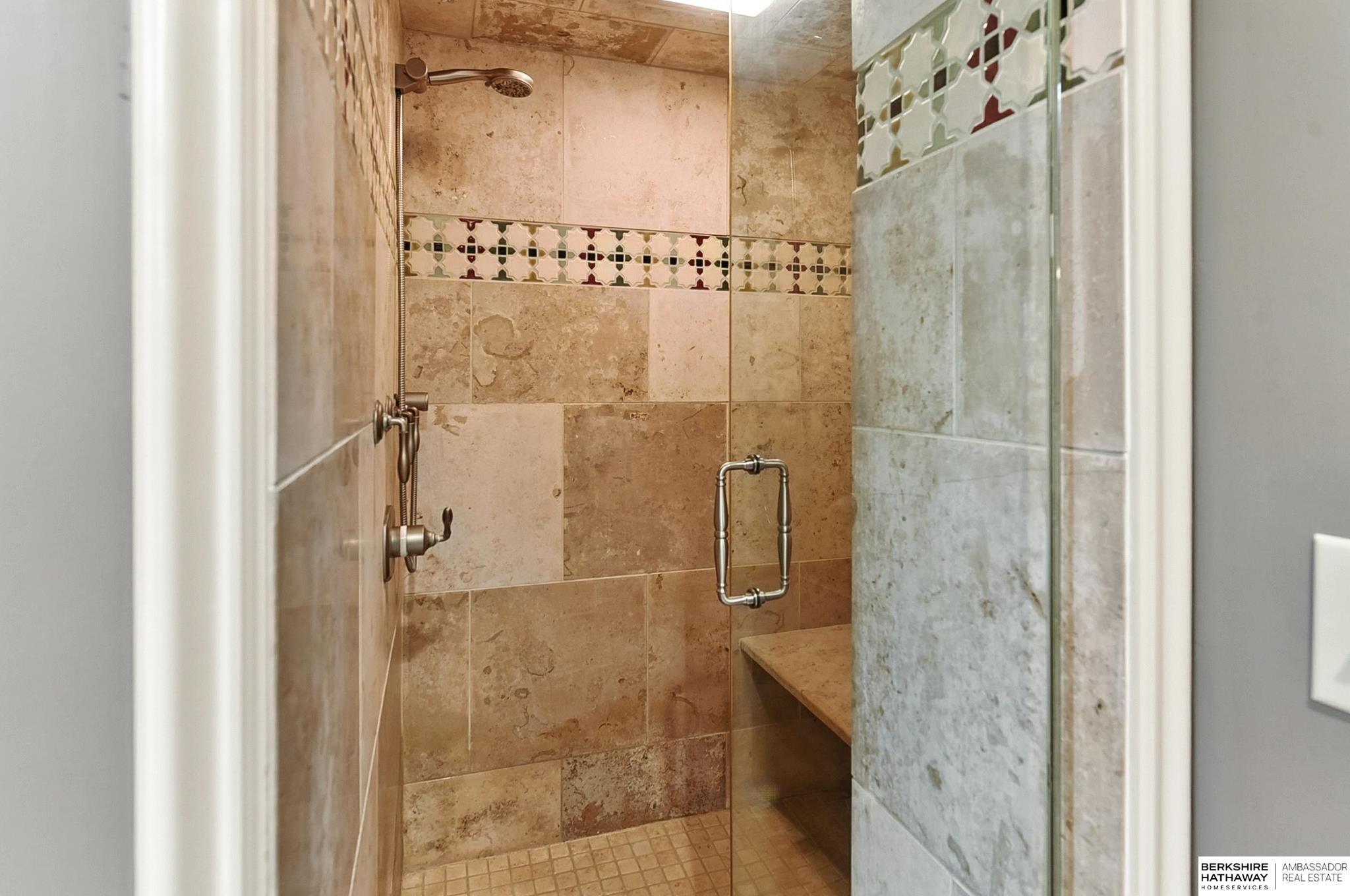 Omaha, Nebraska 68105, United States, 3 Bedrooms Bedrooms, ,2 BathroomsBathrooms,Residential,Pending,167018