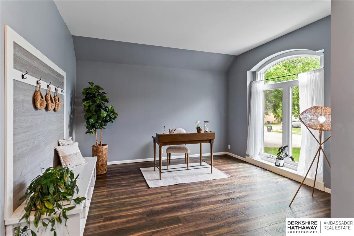 Omaha, Nebraska 68130, United States, 5 Bedrooms Bedrooms, ,3 BathroomsBathrooms,Residential,Active,187504