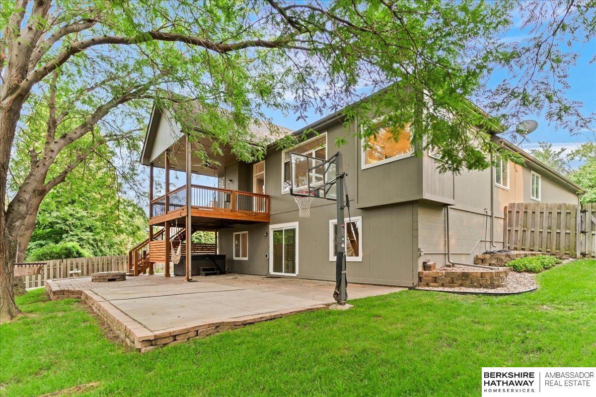 Omaha, Nebraska 68130, United States, 5 Bedrooms Bedrooms, ,3 BathroomsBathrooms,Residential,Active,187504