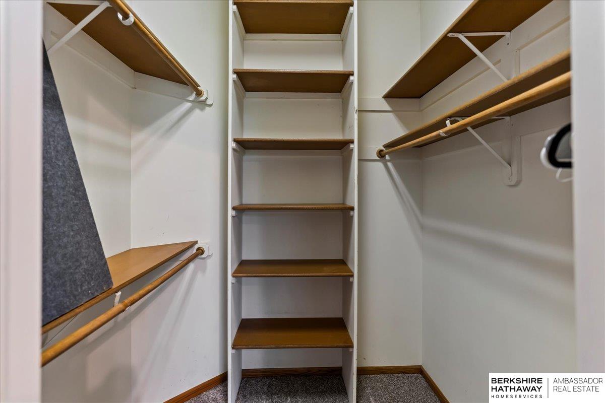 Omaha, Nebraska 68130, United States, 5 Bedrooms Bedrooms, ,3 BathroomsBathrooms,Residential,Active,187504