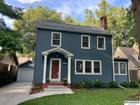 Photo of 3864 Orchard Street, Lincoln, NE 68503 (MLS # 22607747)