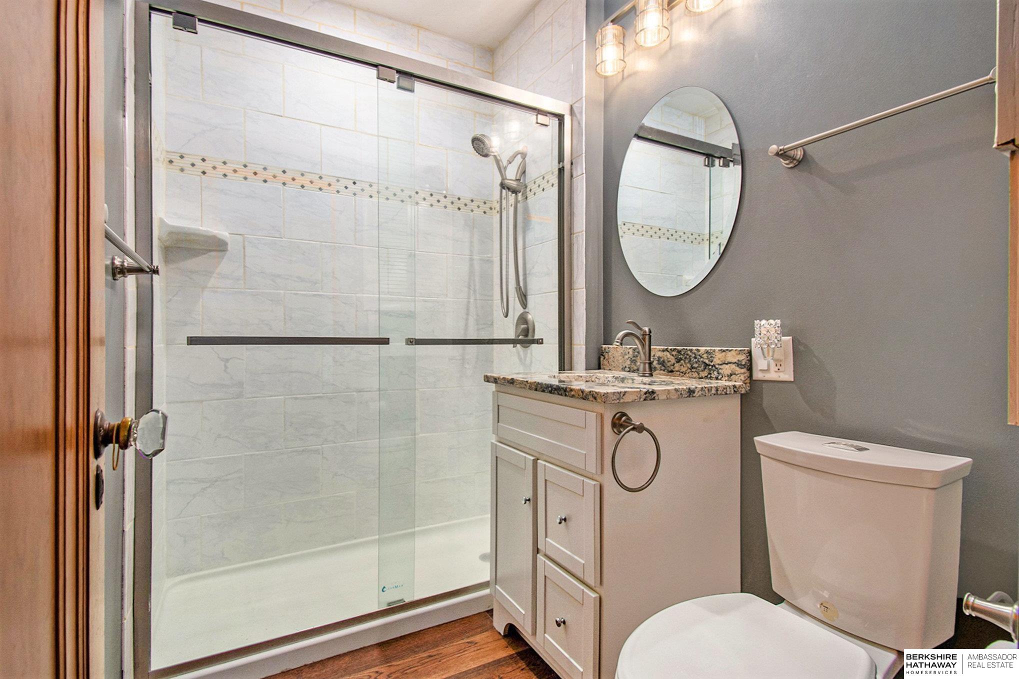 Omaha, Nebraska 68106, United States, 3 Bedrooms Bedrooms, ,2 BathroomsBathrooms,Residential,Pending,162133