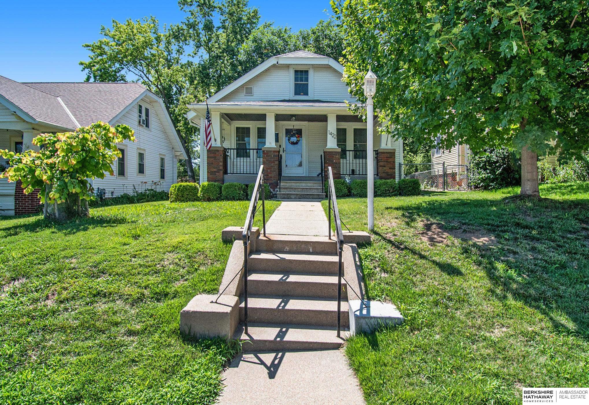 Omaha, Nebraska 68106, United States, 3 Bedrooms Bedrooms, ,2 BathroomsBathrooms,Residential,Pending,162133