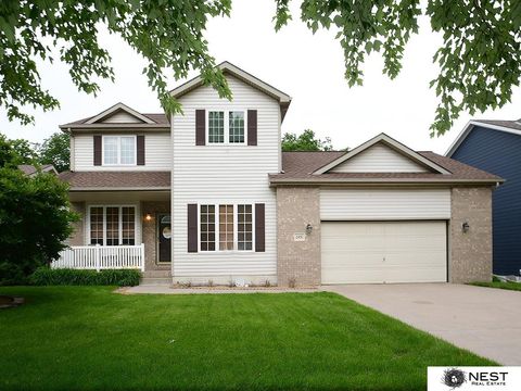 Photo of 2431 N 79 Street, Lincoln, NE 68507 (MLS # 22610523)