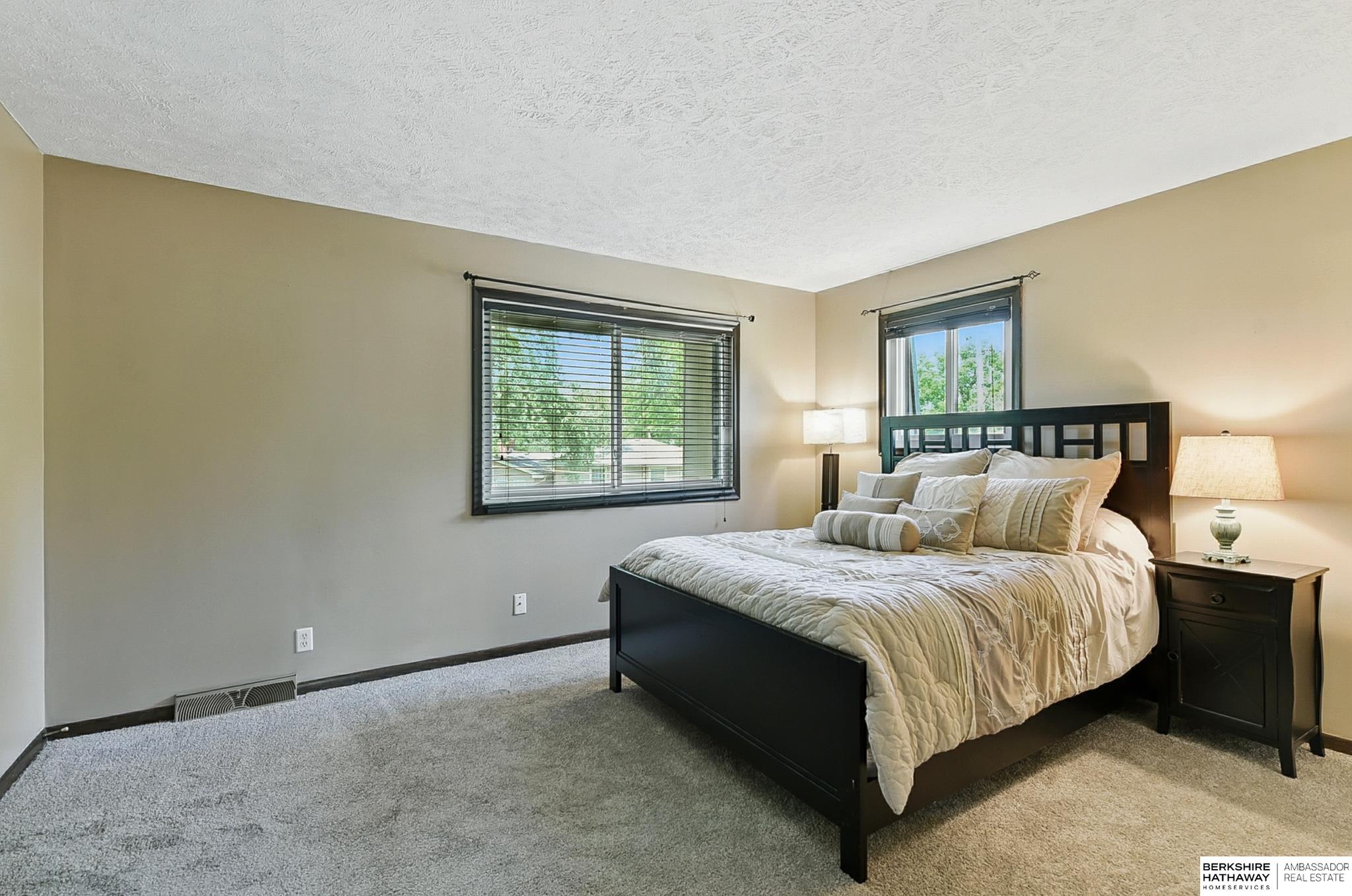 Omaha, Nebraska 68127, United States, 3 Bedrooms Bedrooms, ,2 BathroomsBathrooms,Residential,Active,150167