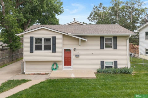 Photo of 2335 S 123 Street, Omaha, NE 68144 (MLS # 22615329)