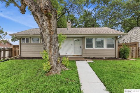 Photo of 7094 Franklin Street, Omaha, NE 68104 (MLS # 22619630)