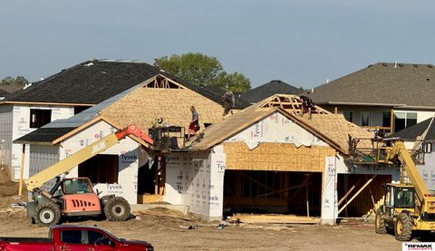 Photo of 2135 S 95 Street, Lincoln, NE 68520 (MLS # 22528873)