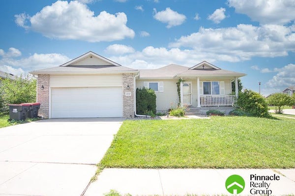 5419 ROCKFORD DR, LINCOLN, NE 68521 - Image 4c6df4b247d6381ca4caef762d0b0142/894338823
