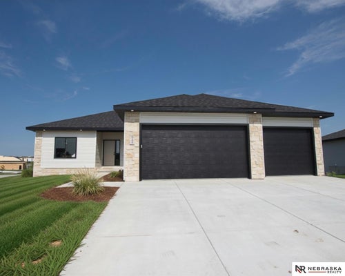 9400 DALTON DR, LINCOLN, NE 68516 - Image 4c9a477fb47105ec50f0e4e0d1ceef3f/518612171