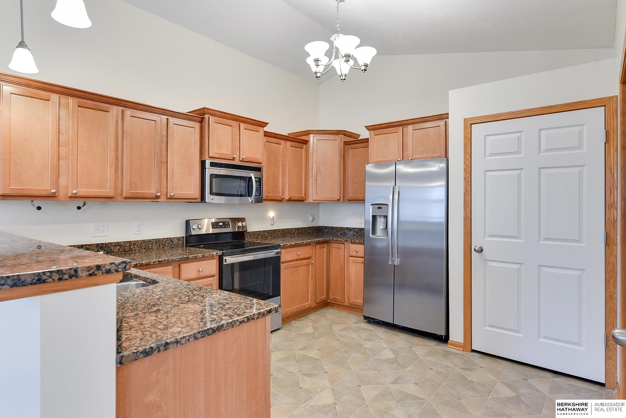 Bennington, Nebraska 68007, United States, 2 Bedrooms Bedrooms, ,2 BathroomsBathrooms,Residential,Active,92696