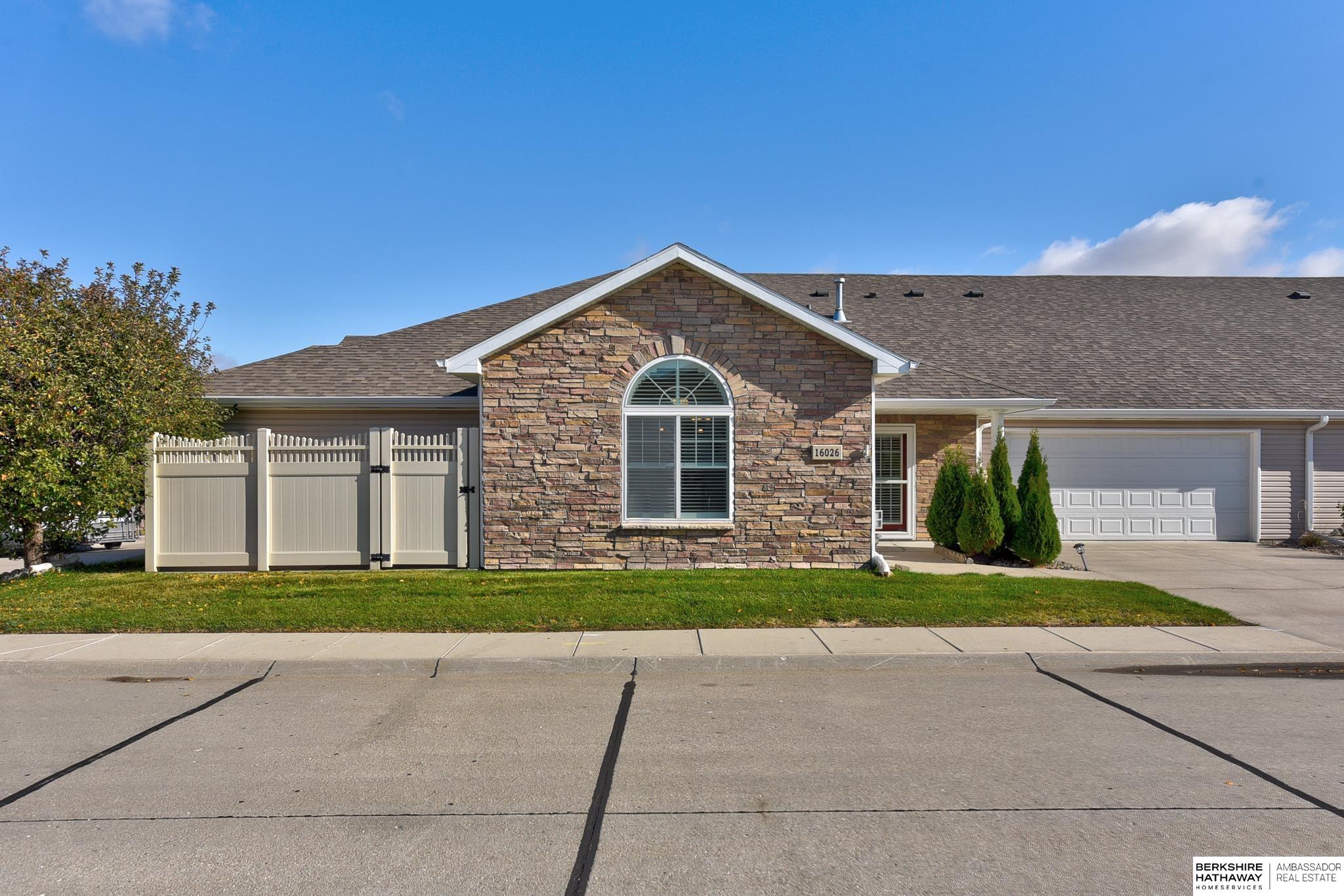 Bennington, Nebraska 68007, United States, 2 Bedrooms Bedrooms, ,2 BathroomsBathrooms,Residential,Active,92696