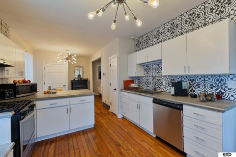 Photo of 2939 Martha Street, Omaha, NE 68105 (MLS # 22608345)