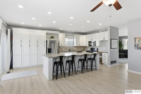 Photo of 20810 Paul Circle, Elkhorn, NE 68022 (MLS # 22535170)