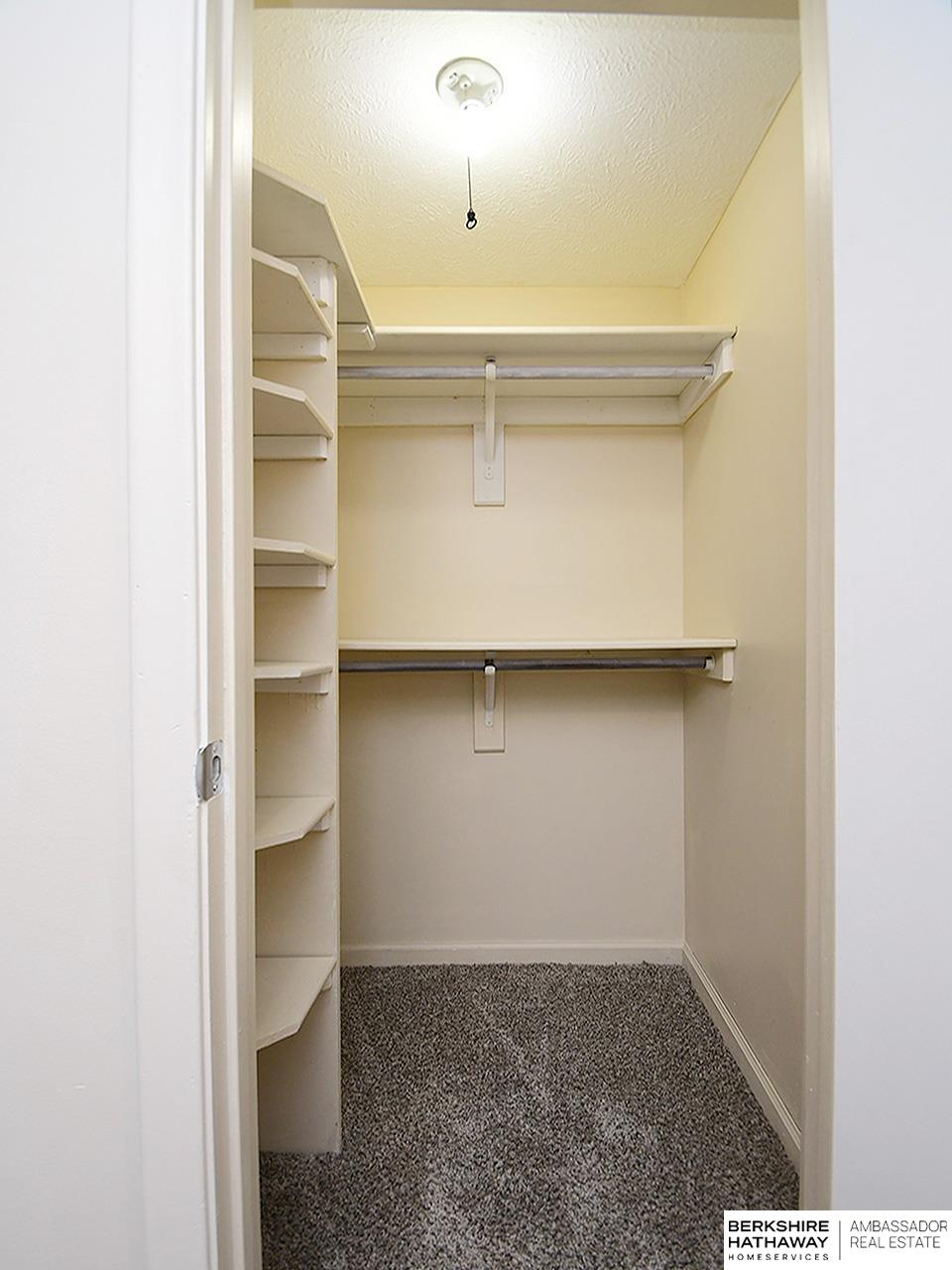 Carter Lake, Iowa 51510, United States, 2 Bedrooms Bedrooms, ,2 BathroomsBathrooms,Residential,Active,220230