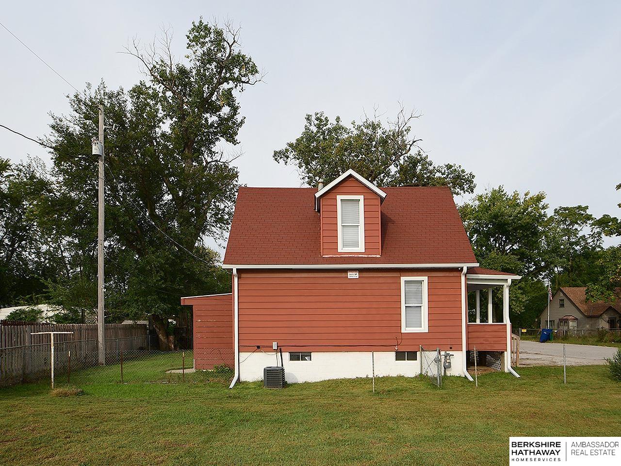 Carter Lake, Iowa 51510, United States, 2 Bedrooms Bedrooms, ,2 BathroomsBathrooms,Residential,Active,220230