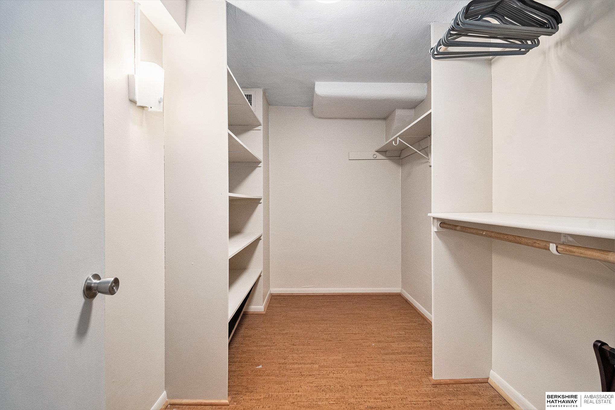 Omaha, Nebraska 68131, United States, 2 Bedrooms Bedrooms, ,2 BathroomsBathrooms,Residential,Active,173481