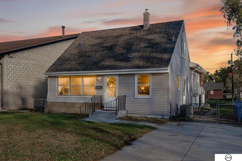 Photo of 208 E 23rd Avenue, Bellevue, NE 68005 (MLS # 22531493)