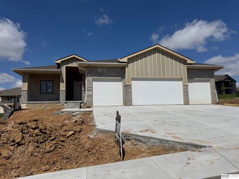 Photo of 11002 S 101st Street, Papillion, NE 68046 (MLS # 22606056)