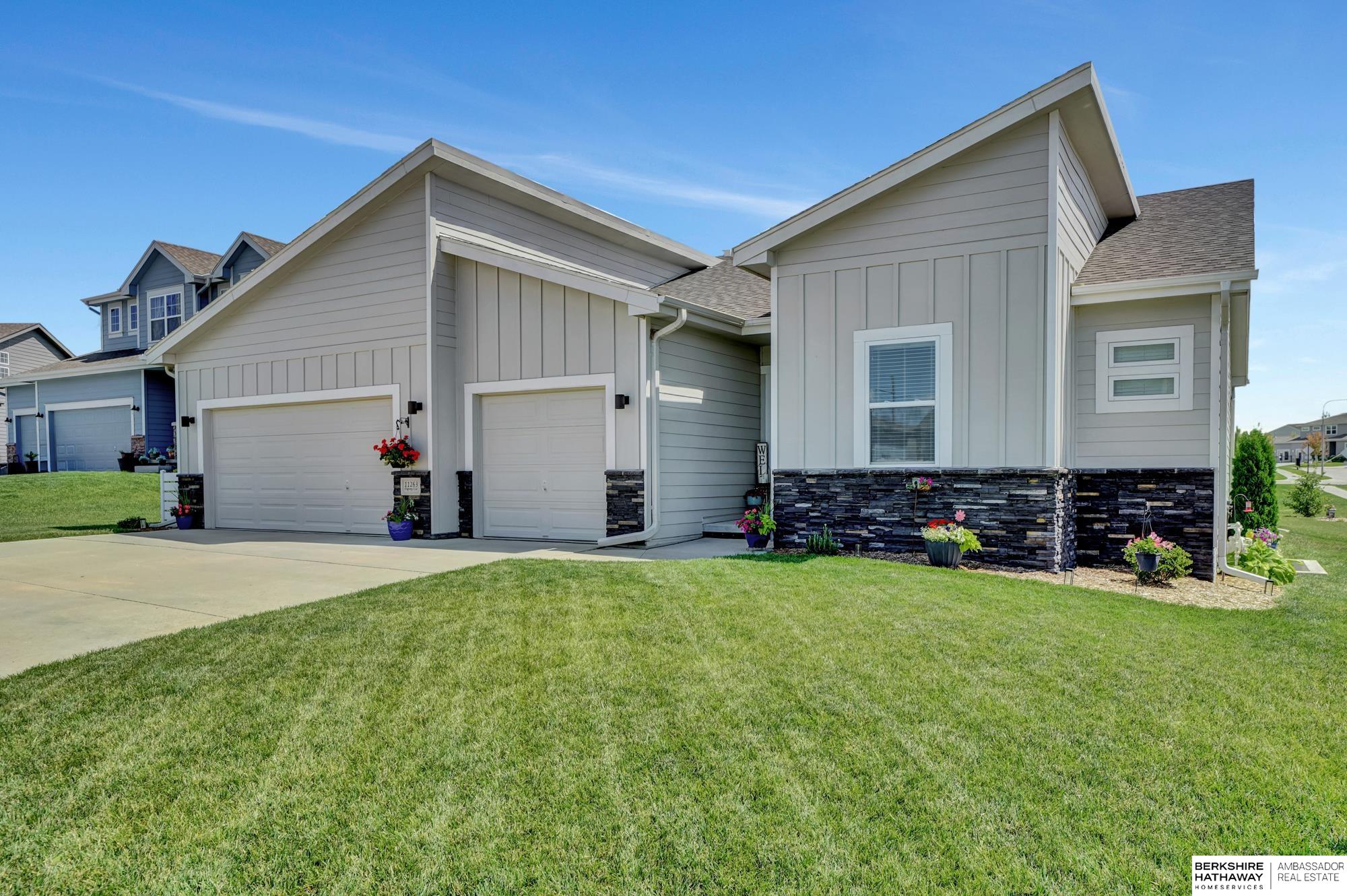 Papillion, Nebraska 68046, United States, 4 Bedrooms Bedrooms, ,3 BathroomsBathrooms,Residential,Active,164765